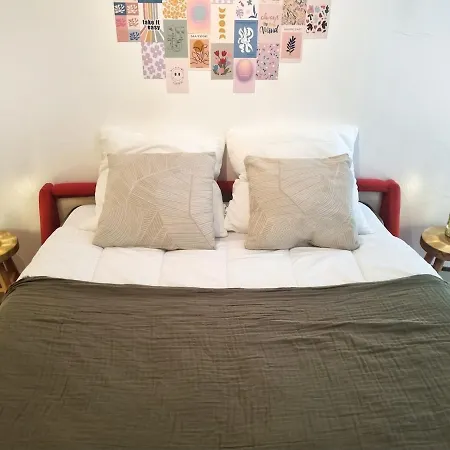 Cosy A 200m De La Parking & Wi-fi Apartman